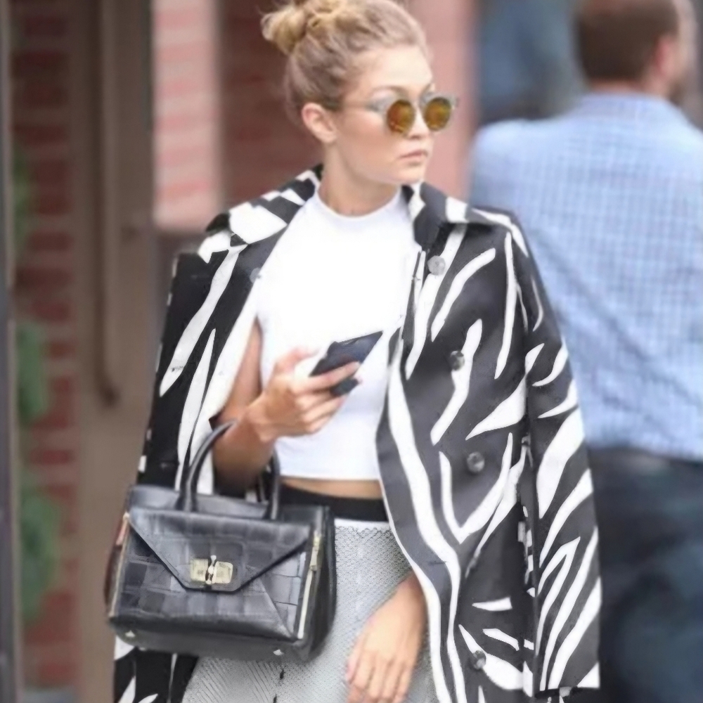 Diane Von Furstenberg Mini Secret Agent Crossbody – Black Croc Embossed Leather